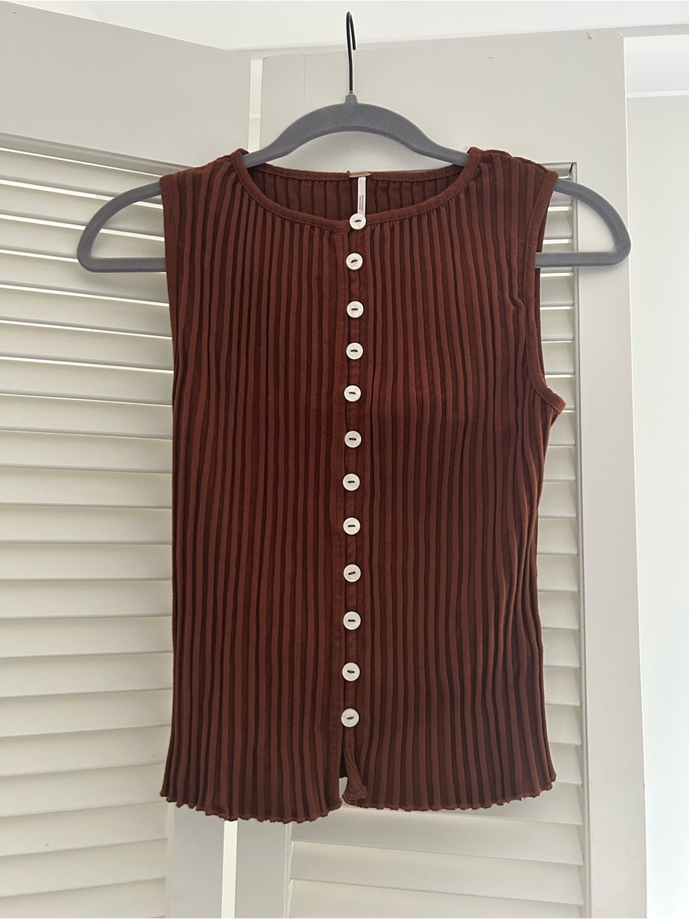 Free People Tilly Vest Brown Ribbed Knit Button Front Sleeveless Top Small - Picture 2 of 5